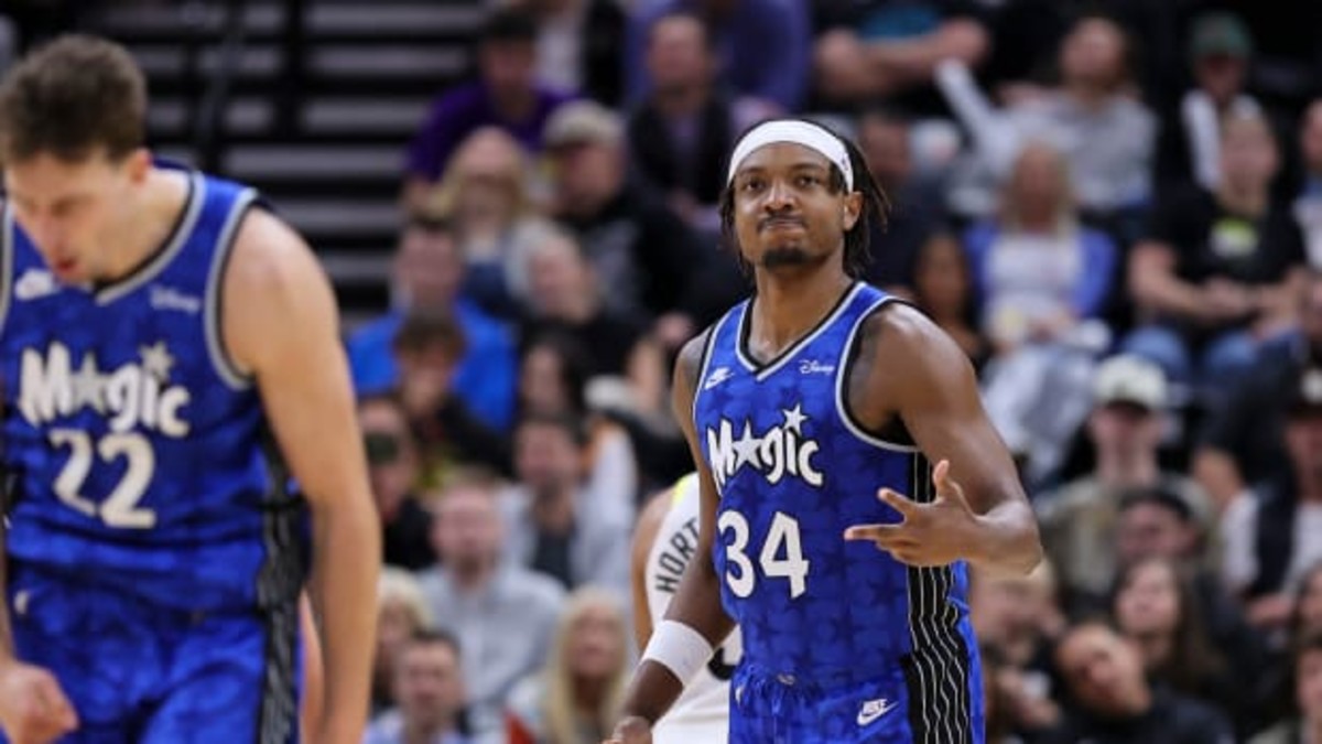 Wendell Carter Jr. (34) and Franz Wagner (22).